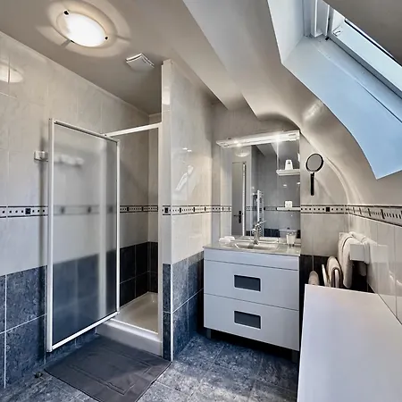 Bed and Breakfast La Roseraie Vitrac (Dordogne)