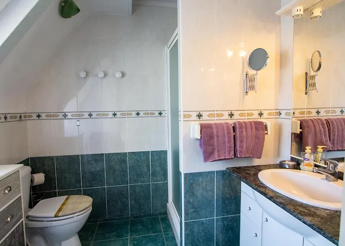 Couette-café La Roseraie 4*