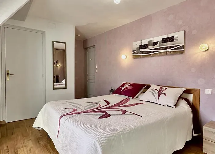 La Roseraie Couette-café 4*