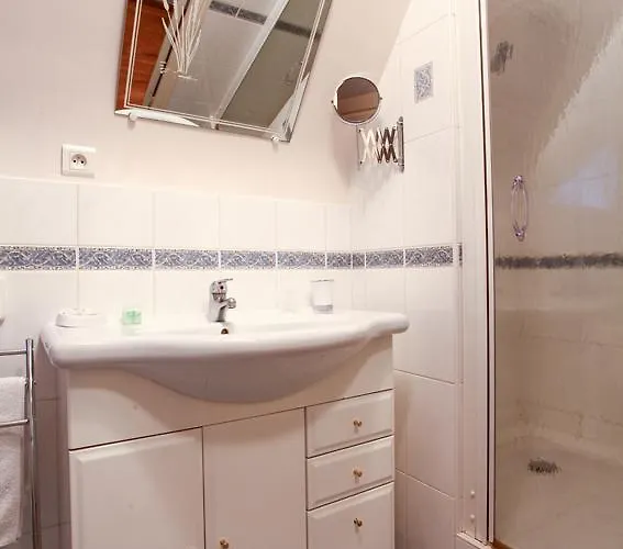 La Roseraie Vitrac (Dordogne)